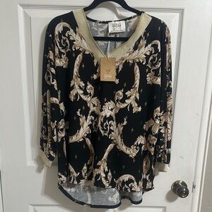 Zara Black and Cream Graphic Blouse Relaxed Fit